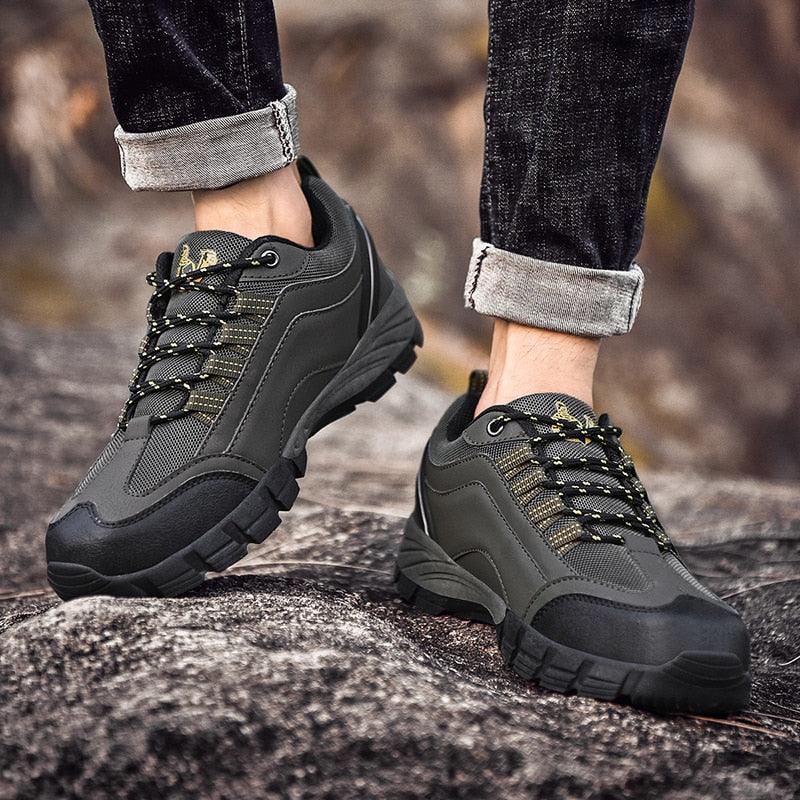 Men’s Casual Leather Outdoor Walking Shoes
